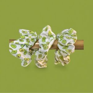 💥5 for 25💥 Avocado Print Kids & Adult Scrunchies ~ PKG of 3 - new - Great Bundle